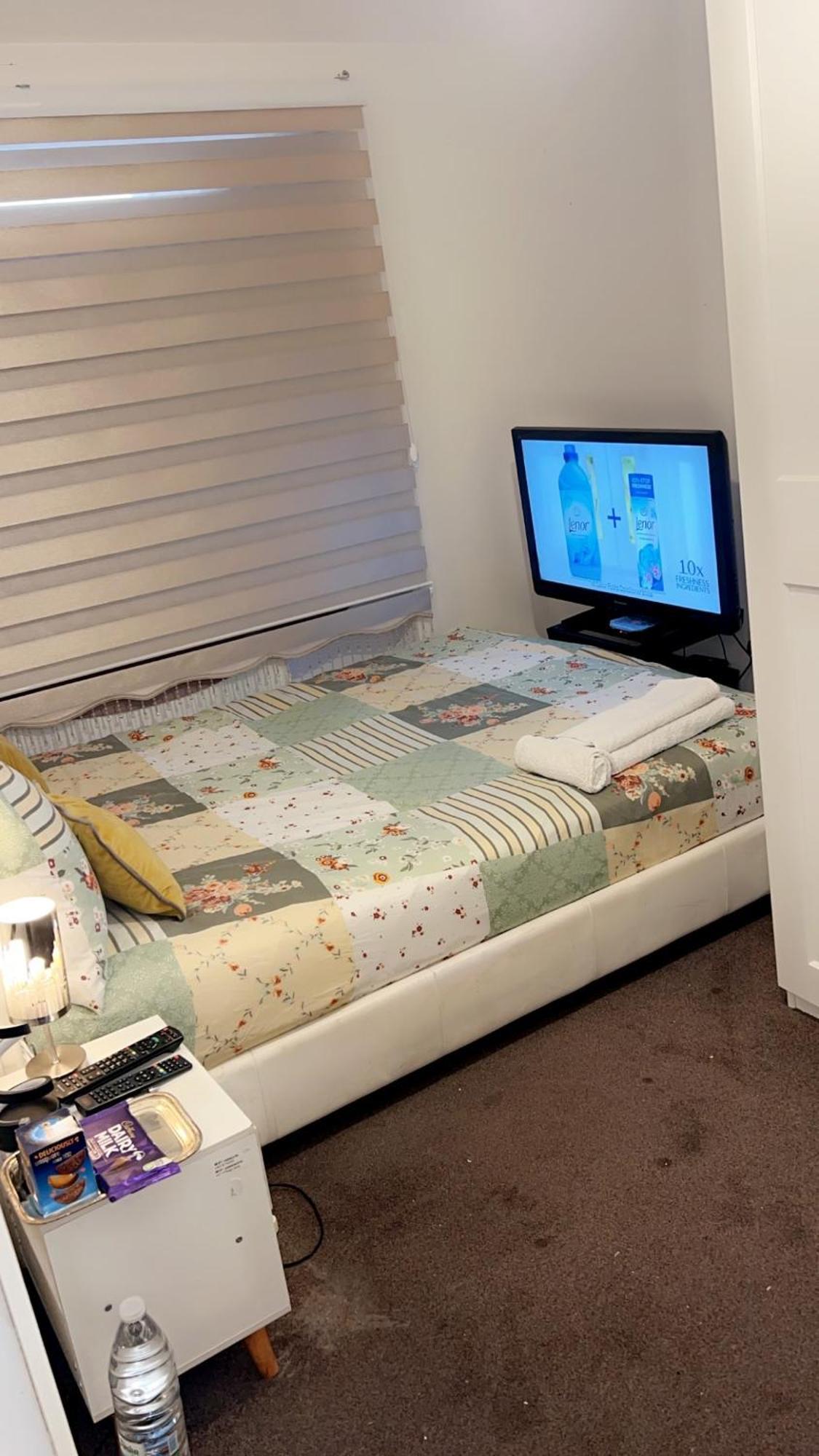 Deluxe Garden Apartment ลอนดอน ภายนอก รูปภาพ